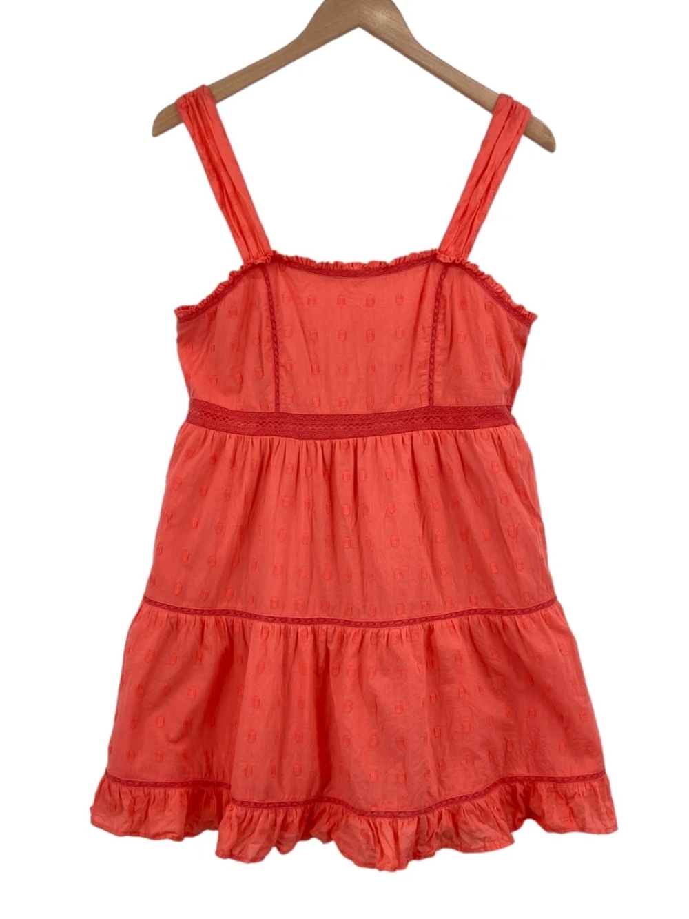 AMERICAN EAGLE Coral Tiered Sundress with Ruffled Hem